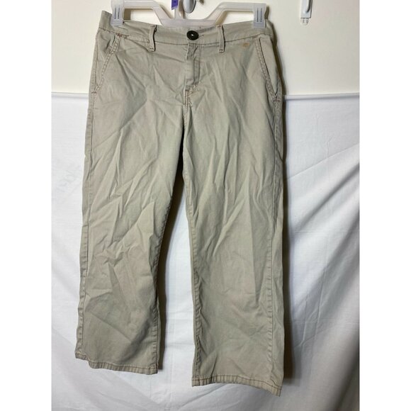 LEVIS KHAKIS PANTS CAPRIS CROPPED PANTS WOMENS SIZE 8 Medium M Office - Picture 1 of 2